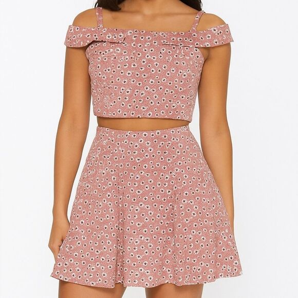 Few Moda NY Floral Two-Piece Pleated Skirt Set in Pink Size Small NYT - Picture 1 of 9
